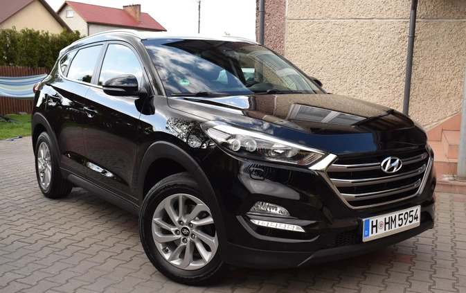 Hyundai Tucson cena 73900 przebieg: 104000, rok produkcji 2016 z Bełżyce małe 466